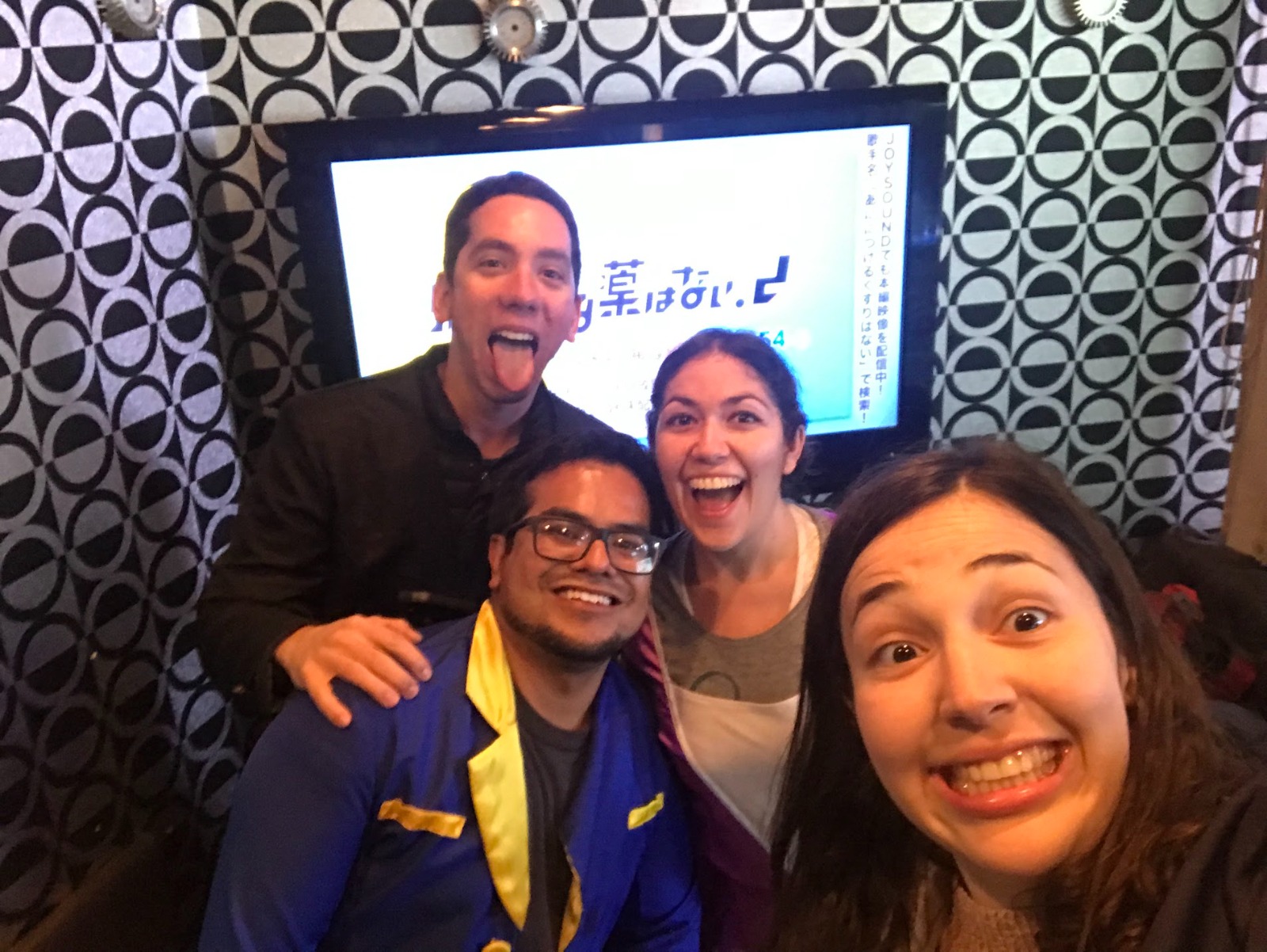 Una épica noche de karaoke en Japón